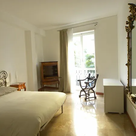 Apartament Castedd'house *